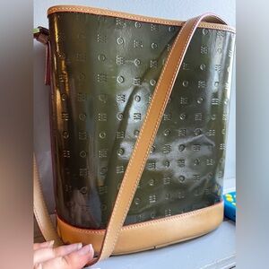 Olive green Arcadia patent leather purse